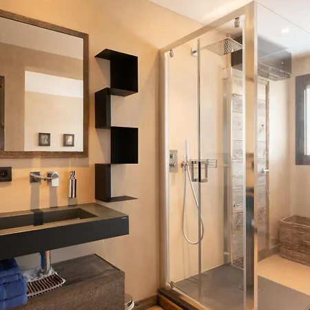 Au Coeur Du Port De - Au Luxe Discret - Garage Individuel Prive Apartman Hyères