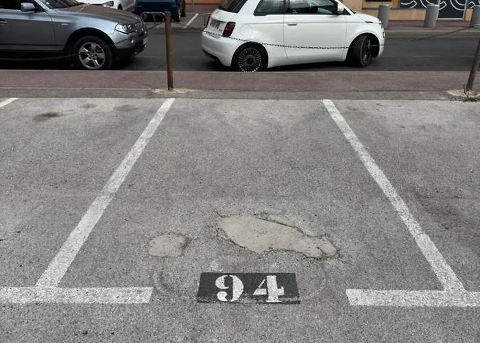 Au Coeur Du Port De - Au Luxe Discret - Garage Individuel Prive Apartmán Hyères